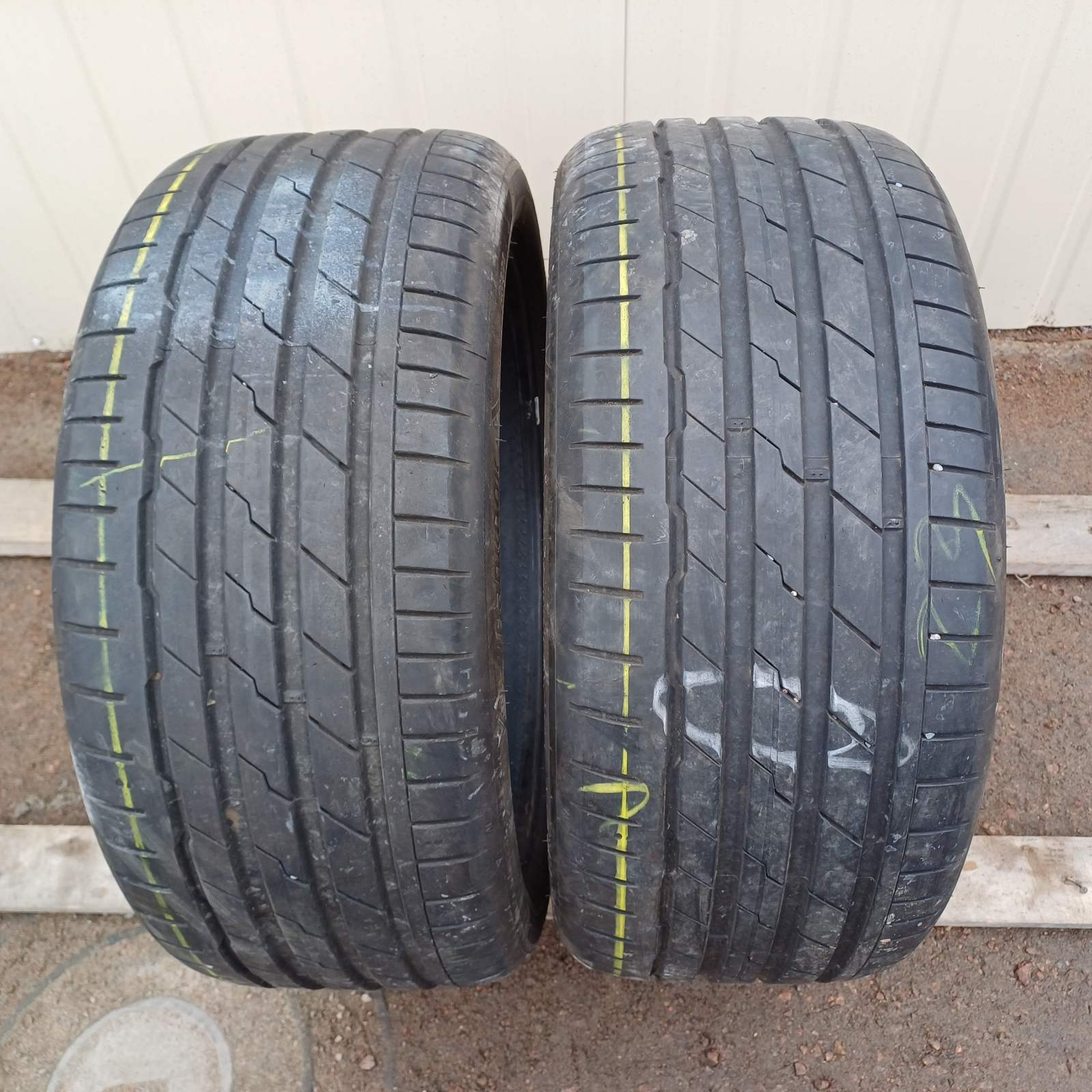 Hankook Ventus S1 evo3 245/40R19